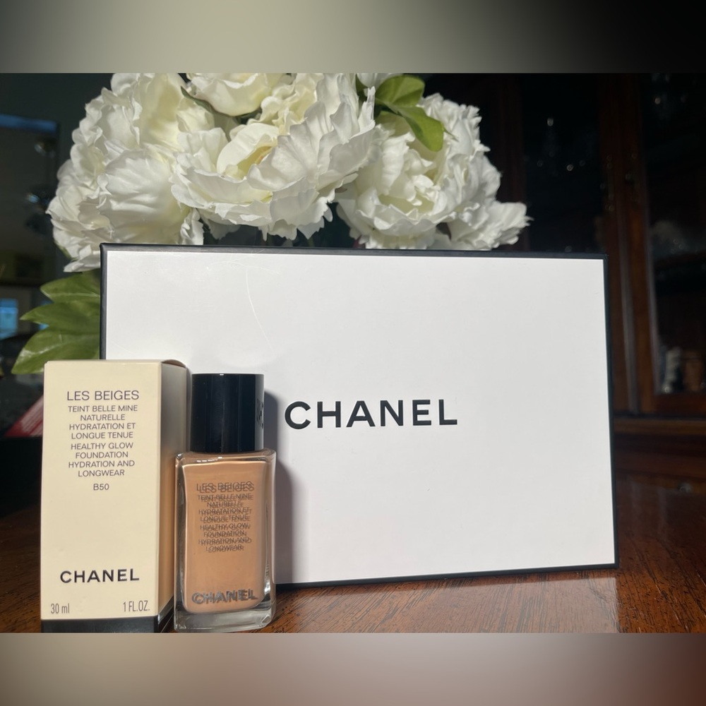NIB- B50 Chanel Les Beiges Healthy Glow Foundation-  1 FL. OZ